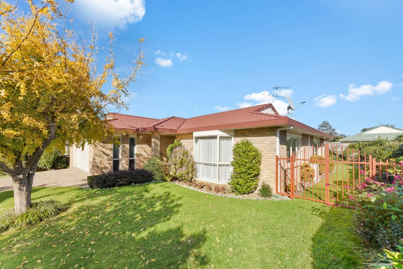 7 Norm Pellow Drive, Manurewa, Auckland - Carousel 1