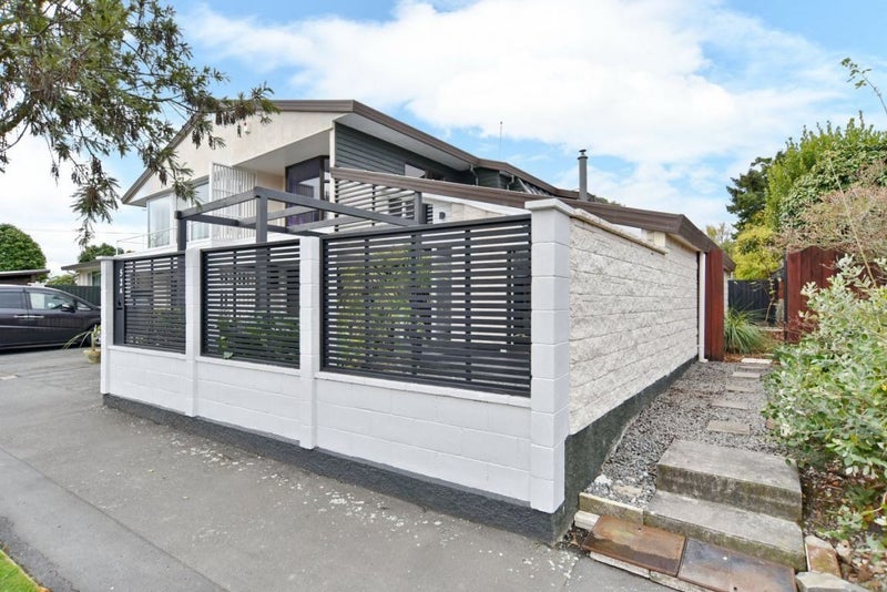 52A Sevenoaks Drive, Bryndwr, Christchurch - Carousel 1