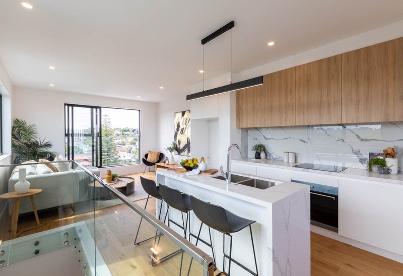 6/32 Karori Crescent, Orakei, Auckland - Carousel 2