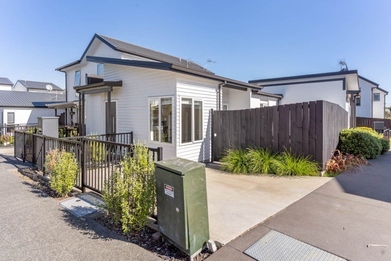 1 Poroporo Place, Glen Innes, Auckland - Carousel 15