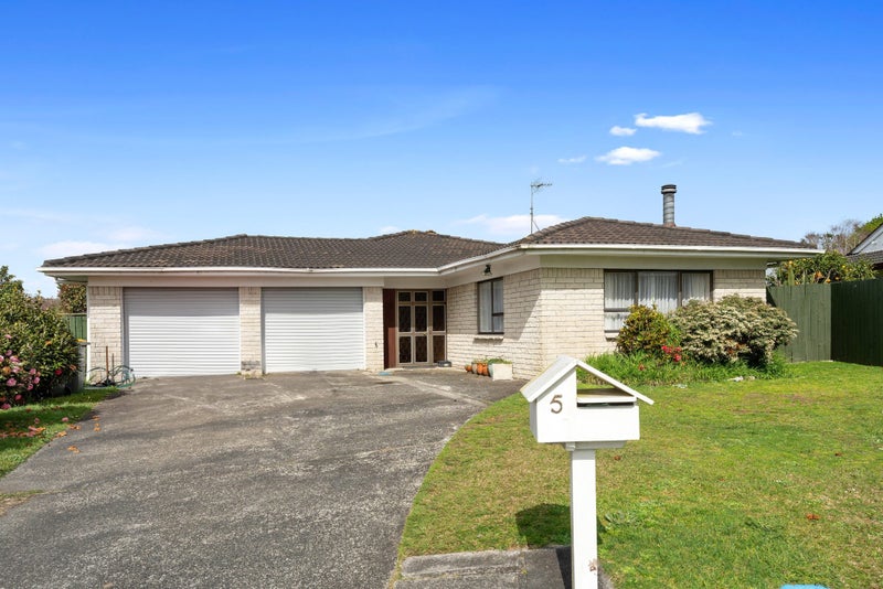 5 Tatua Place, Conifer Grove, Takanini - Carousel 2