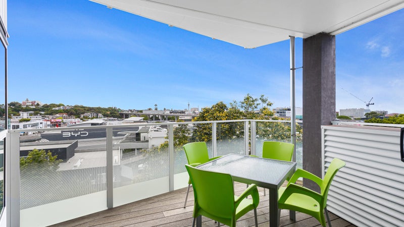 308/64 Great South Road, Remuera, Auckland - Carousel 2