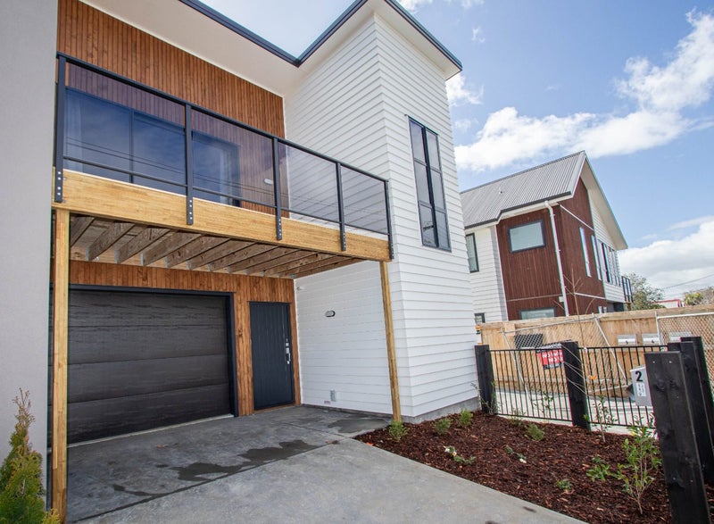 2/45 Cook Street, Hamilton East, Hamilton - Carousel 1