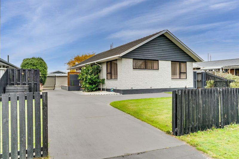 31 Oriana Crescent, Hornby, Christchurch - Carousel 2