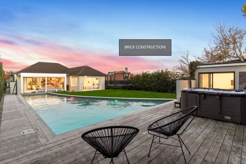 26 Bonnie Brae Road, Meadowbank, Auckland - Carousel 1