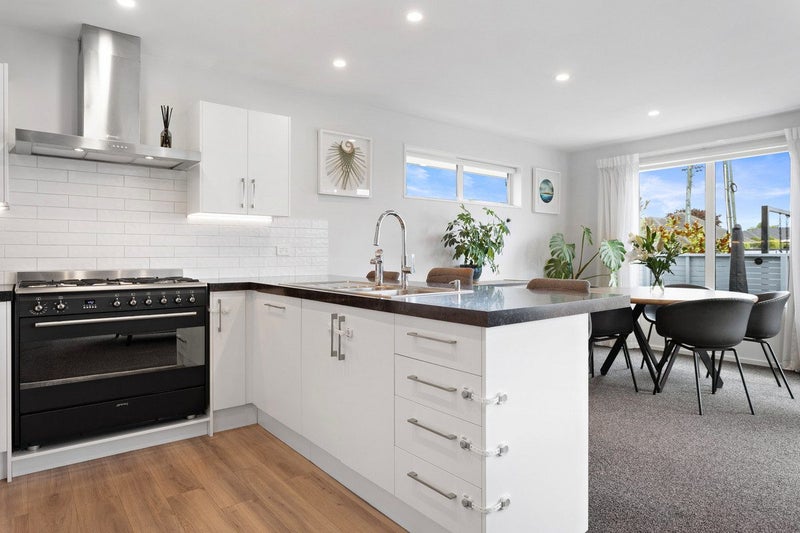 55 Vivian Street, Burwood, Christchurch - Carousel 2