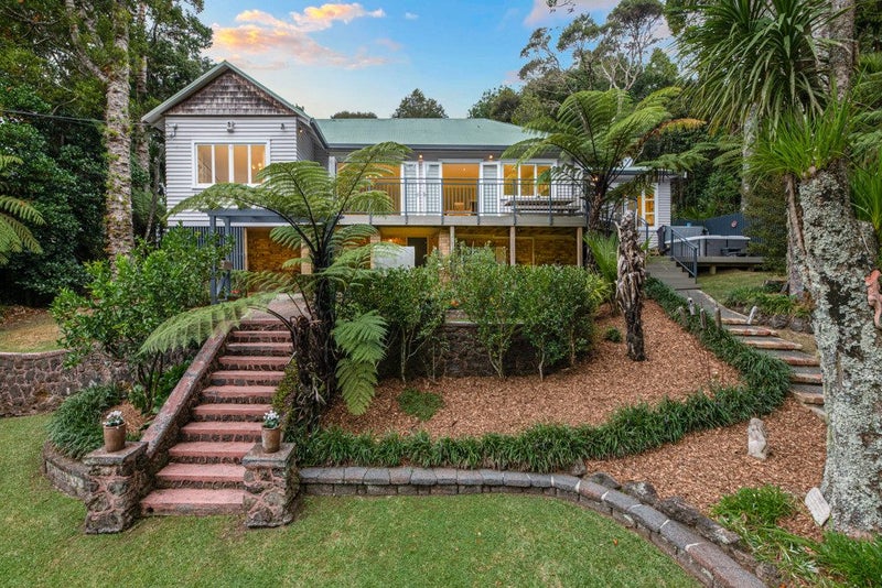10 Westridge Road, Titirangi, Auckland - Carousel 2