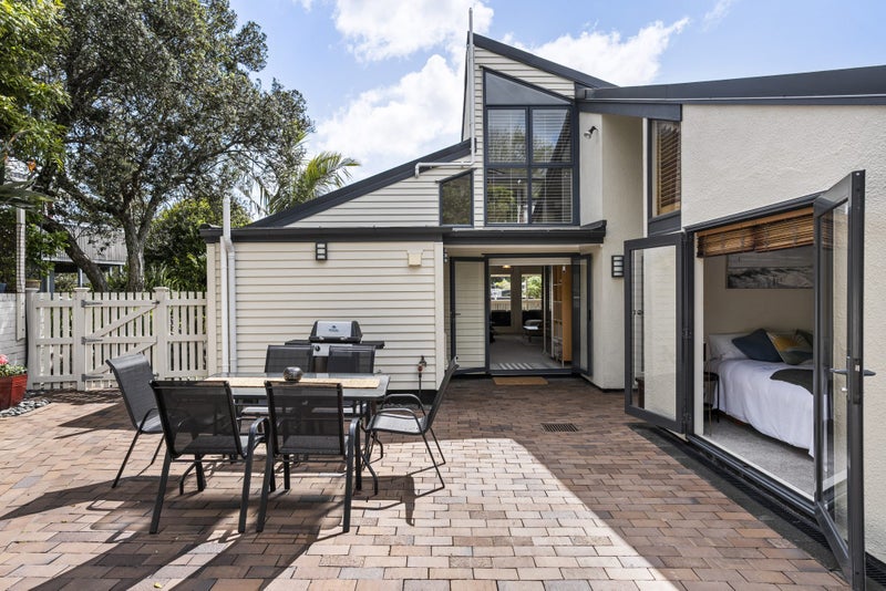 1 Beere Place, Meadowbank, Auckland - Carousel 2