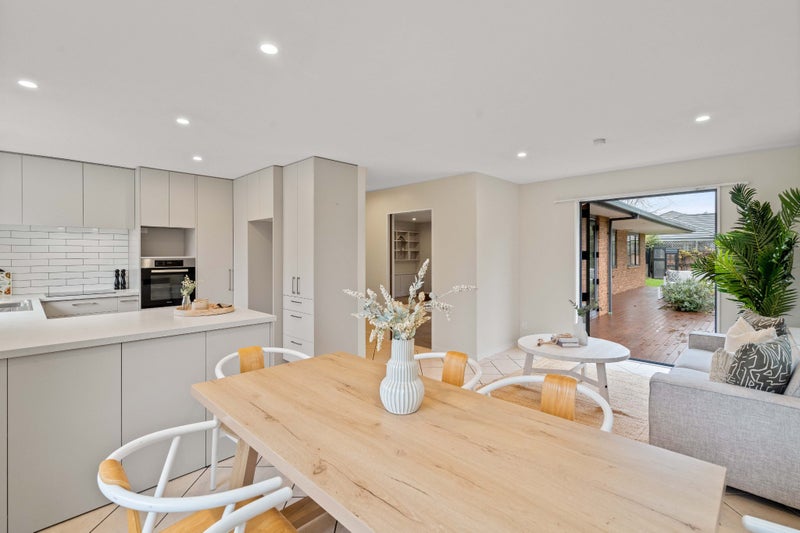 10 Shearwater Drive, Woolston, Christchurch - Carousel 1