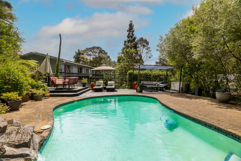 42 Opanuku Road, Henderson Valley, Auckland - Carousel 1
