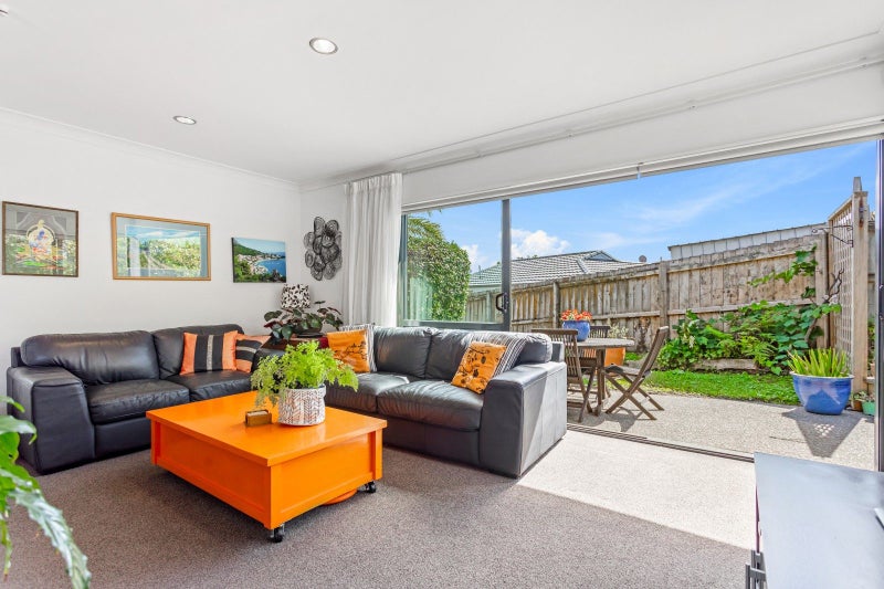 20 Mackwell Road, Fairview Heights, Auckland - Carousel 2