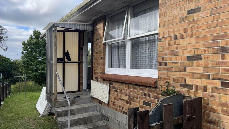 3/133 Titirangi Road, New Lynn, Auckland - Carousel 2