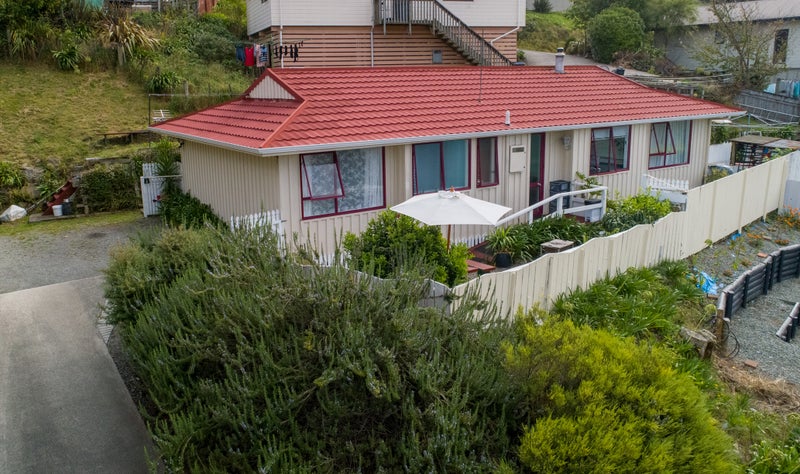 6 Saint Anne Place, Toi Toi, Nelson - Carousel 2