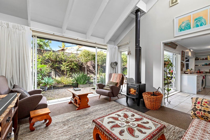 3/44 Stanley Point Road, Stanley Point, Auckland - Carousel 1