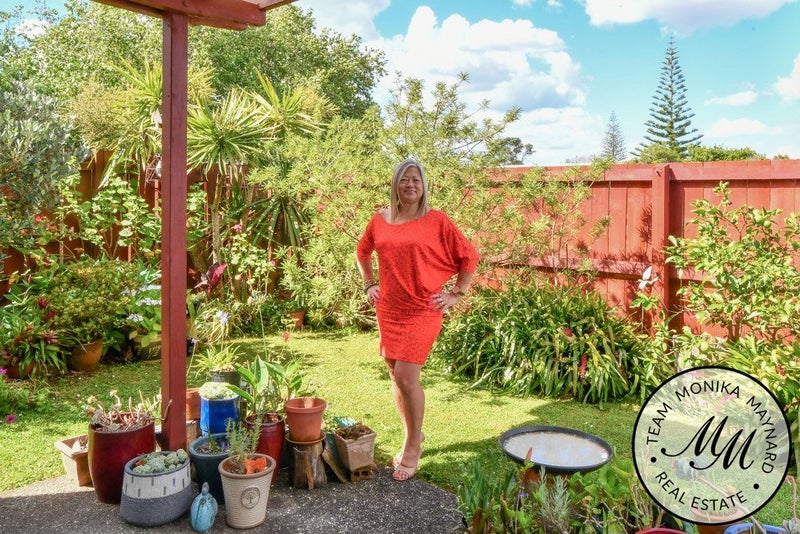 8 Asics Drive, Favona, Auckland - Carousel 1