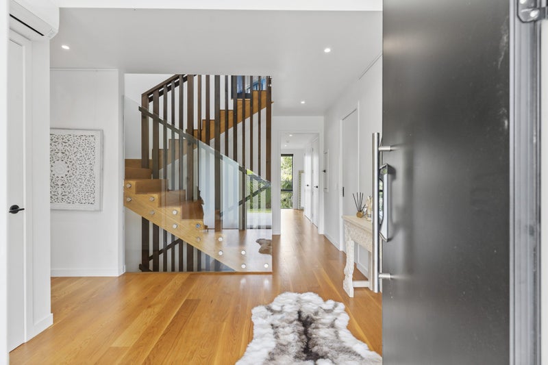 91 Rukutai Street, Orakei, Auckland - Carousel 2