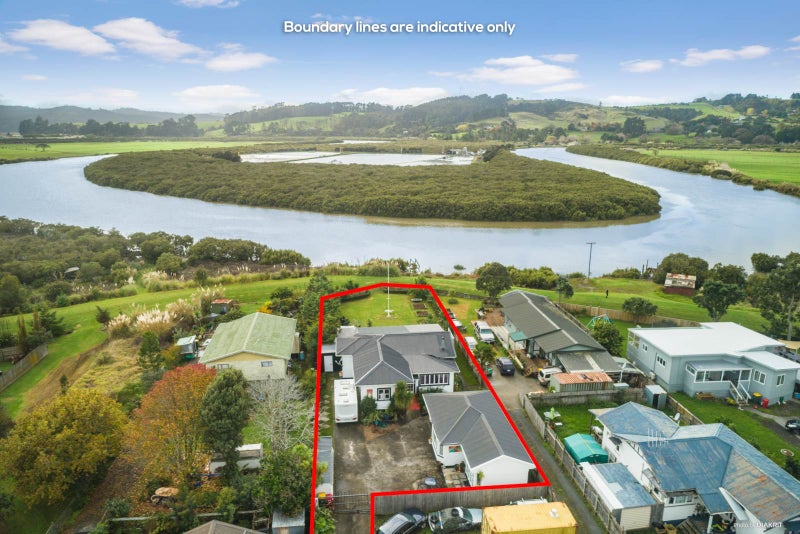 47B Parakai Avenue, Parakai, Helensville - Carousel 2