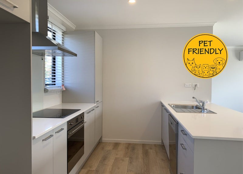 10C Rosier Road, Glen Eden, Auckland - Carousel 2