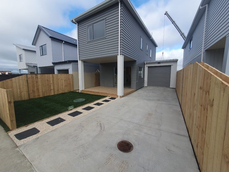 7 Farranfore Road, Opaheke, Papakura - Carousel 1