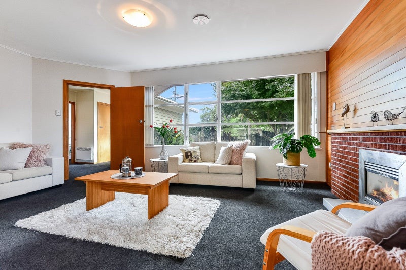 12 Carlyle Avenue, Chartwell, Hamilton - Carousel 1