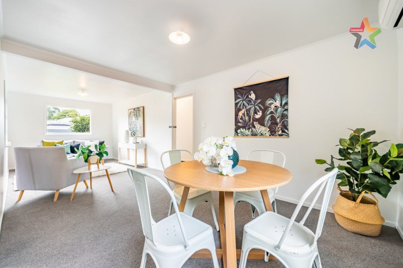177 Stokes Valley Road, Stokes Valley, Lower Hutt - Carousel 1