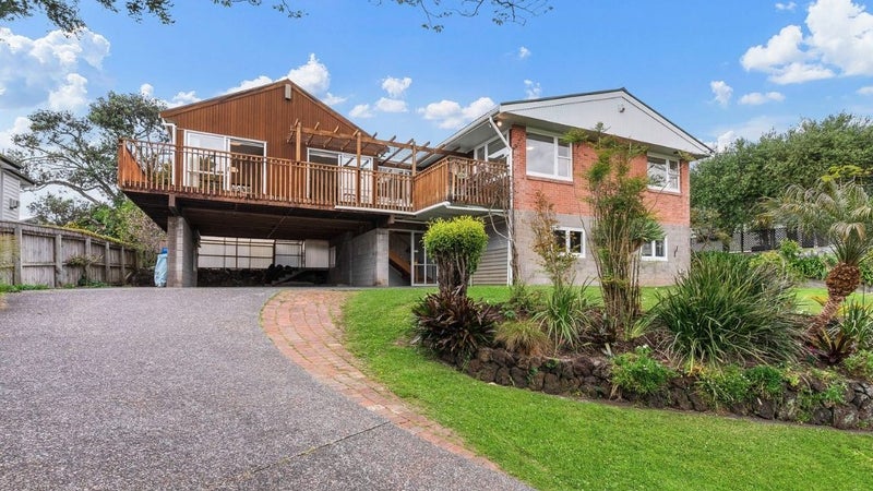 29 Braemar Road, Castor Bay, Auckland - Carousel 1