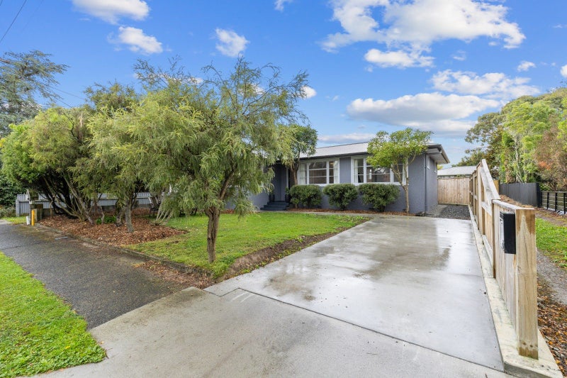 12 Norwich Place, Awapuni, Palmerston North - Carousel 26