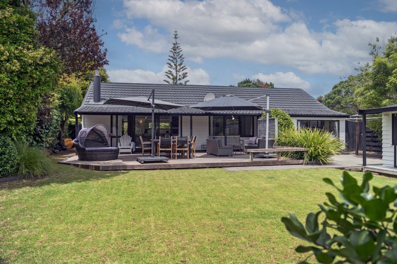 17 Lowe Park Lane, Pauanui - Carousel 1