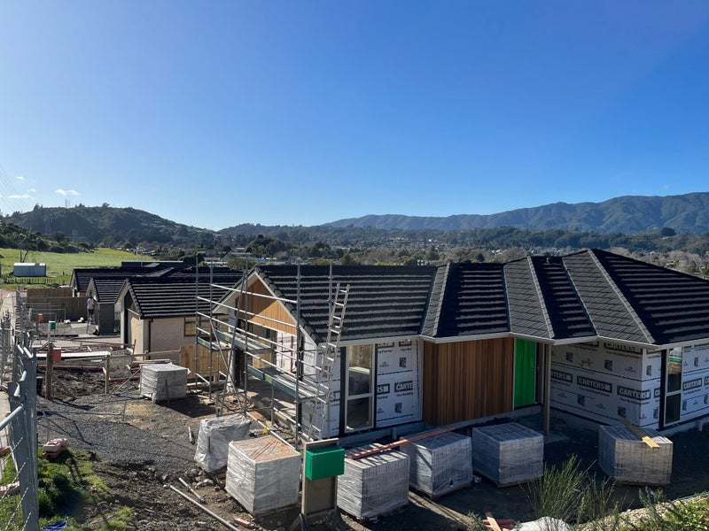 19 Colorado Road, Totara Park, Upper Hutt - Carousel 2