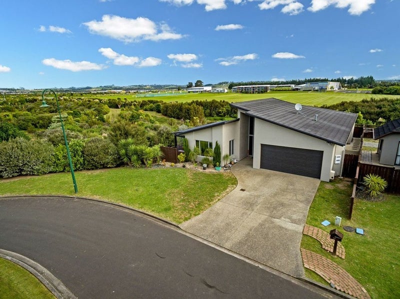 17 Treneary Lane, Flat Bush, Auckland - Carousel 2