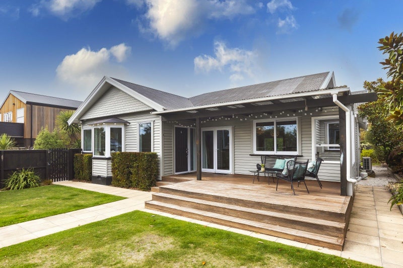 2 Celia Street, Redcliffs, Christchurch - Carousel 1