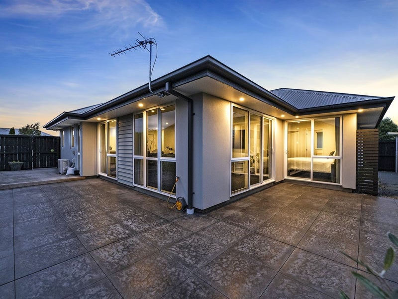 6 Tongariro Street, Halswell, Christchurch - Carousel 1