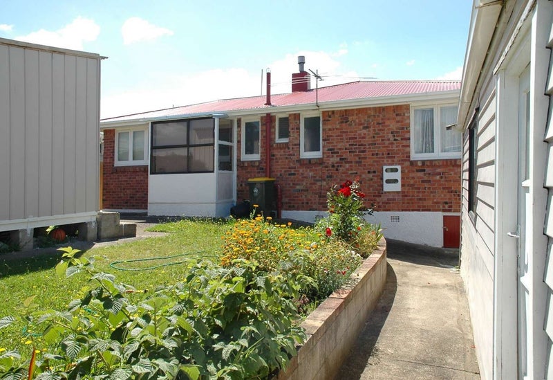 11 Kerrydale Road, Manurewa, Auckland - Carousel 11
