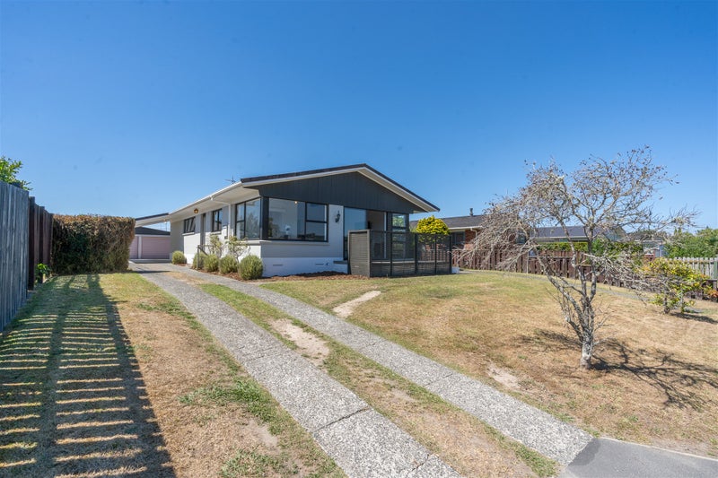 16 Fernleigh Street, Chartwell, Hamilton - Carousel 1