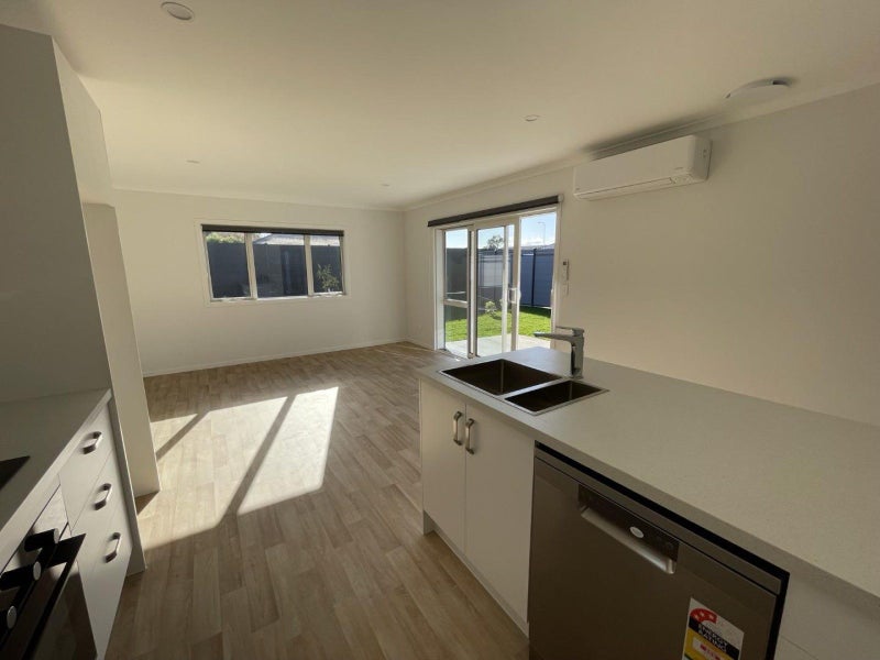 1 Chester Road, Springvale, Whanganui - Carousel 2