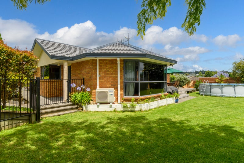 1 Village Way, Welcome Bay, Tauranga - Carousel 2