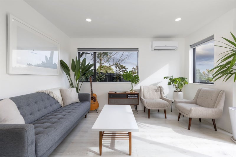 14 Mana Place, Te Atatu Peninsula, Auckland - Carousel 2