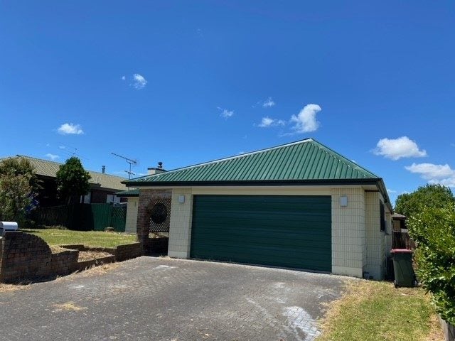 144 Botany Road, Botany Downs, Auckland - Carousel 2