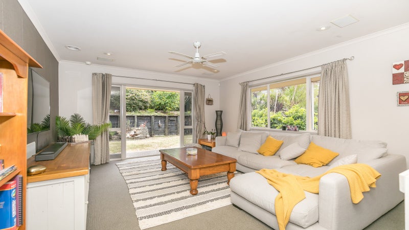 31 Discovery Drive, Flagstaff, Hamilton - Carousel 2