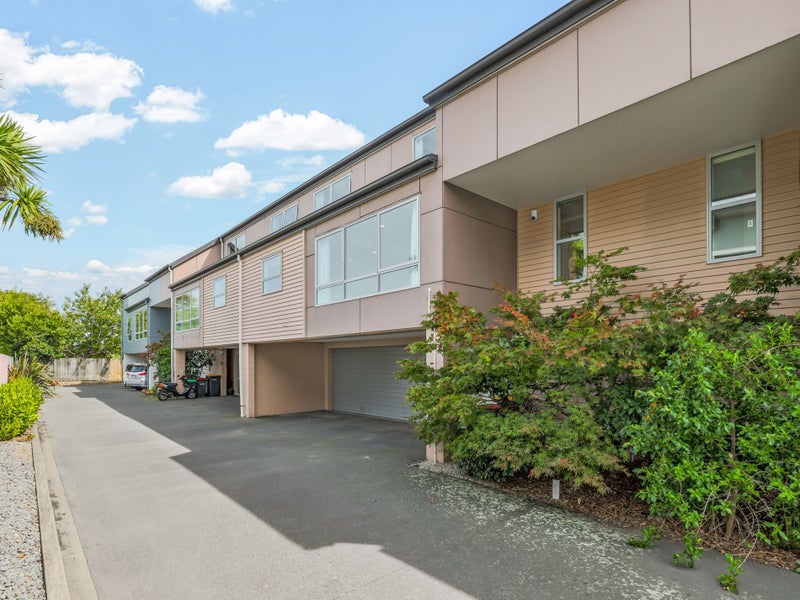 8B Broadbent Street, Riccarton, Christchurch - Carousel 2