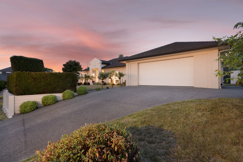 37 La Colina Place, Bethlehem, Tauranga - Carousel 1