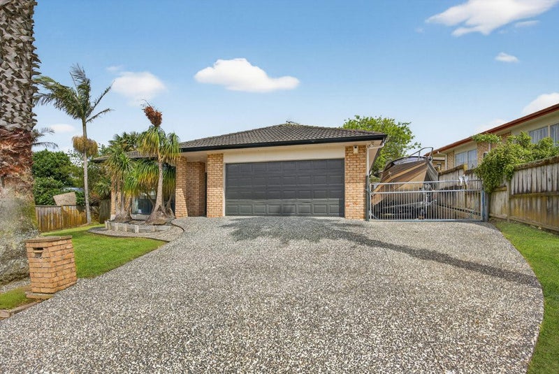20 Jadewynn Drive, Massey, Auckland - Carousel 1