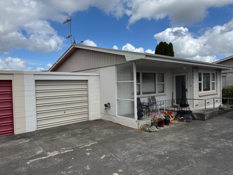 39 Middle Road, Rukuhia, Hamilton - Carousel 1