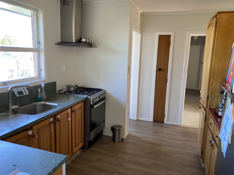 14 Pryce Place, Silverdale, Hamilton - Carousel 2