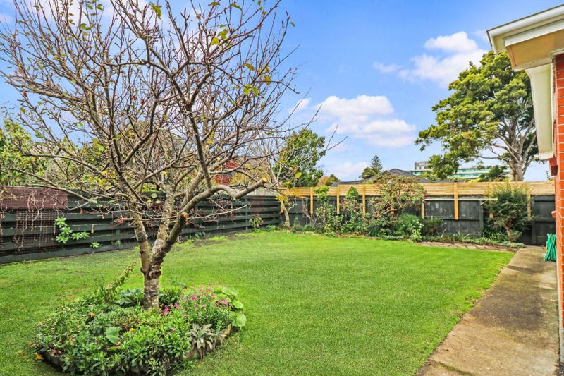 10 Fry Street, Boulcott, Lower Hutt - Carousel 11