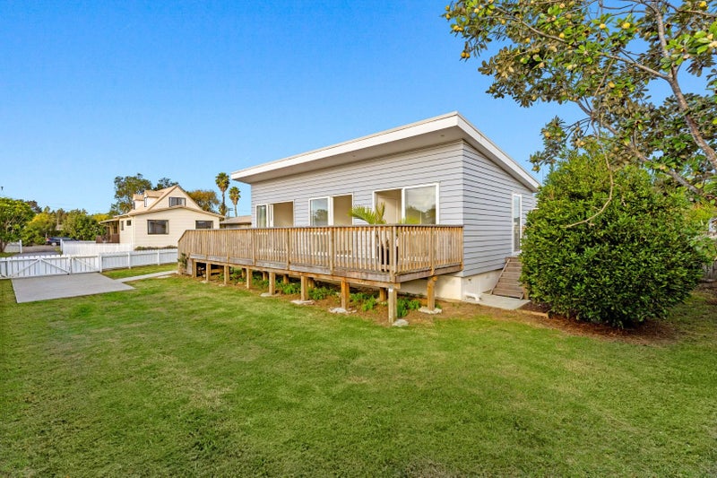 6 Te Moau Avenue, Parakai, Helensville - Carousel 1