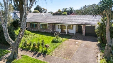 9 Gloaming Place, Conifer Grove, Takanini - Carousel 1