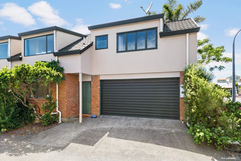 18/1 Melview Place, New Lynn, Auckland - Carousel 1