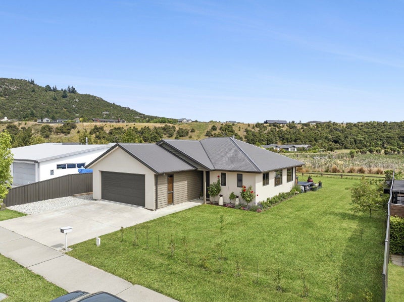 28 Sherwin Avenue, Albert Town, Wanaka - Carousel 2