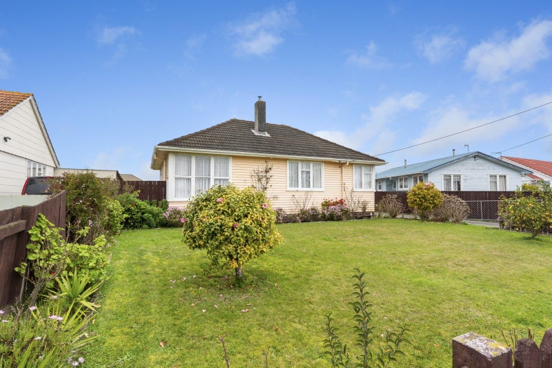 14 Wilson Crescent, Highbury, Palmerston North - Carousel 1